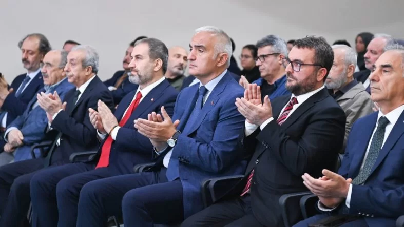 Ersoy: Sezai Karakoç'un Hayatı Gizli Bir Hazineye Ev Sahipliği Yapıyor