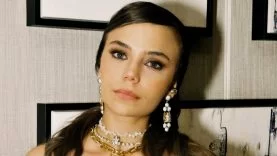 Bahar Şahin, görüntüsünü tamamen yeniledi! Saçlarını boyattı.