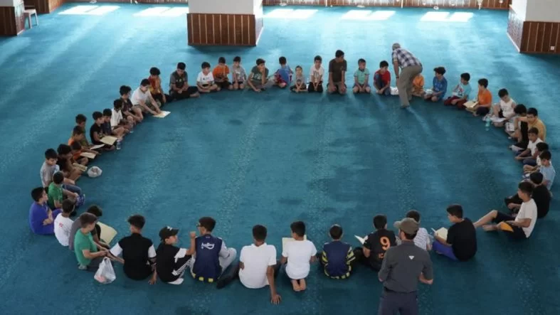 Diyanet, yaz Kur'an kurslarına 3 milyon öğrencinin katılımını planlıyor