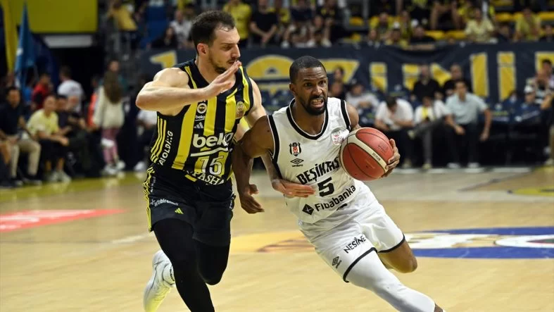 Basketbol hakemi Yener Yılmaz, Beşiktaş'ın maçlarında daha fazla görev almayacak: Yönetici Özkan Arseven