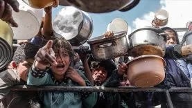 Gazze'de Gıda Eksikliği Nedeniyle Son Bir Günde 10 Kişi, Üçü Çocuk Öldü