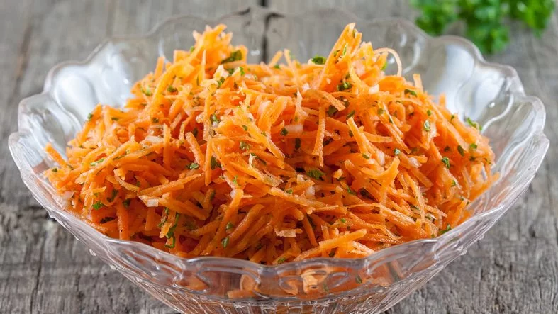 Bu salata, doğal bir retinol kaynağı: Sadece rendelemek yeterli...
