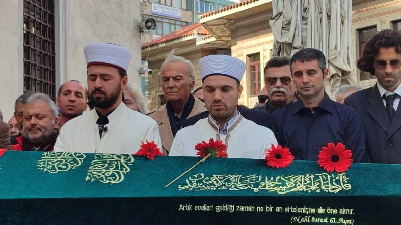 Vefat Eden Sanatçı Engin Çağlar'ın Cenaze Töreni Gerçekleşti